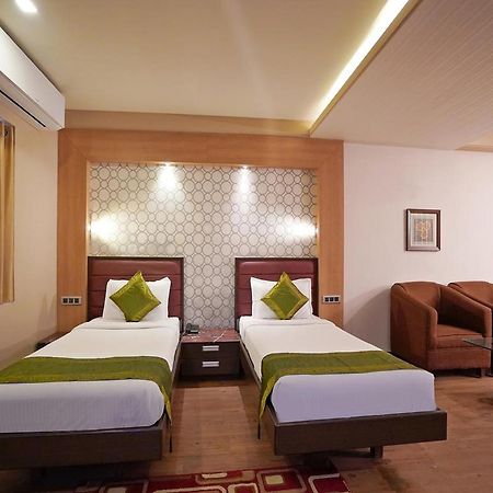 Gold Coast Beach Resort بوري المظهر الخارجي الصورة
